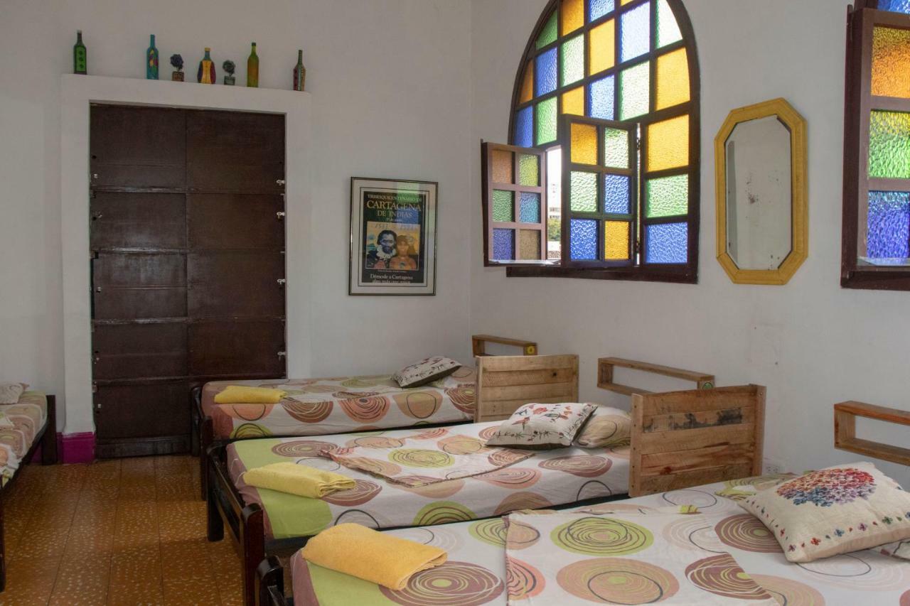 Hostal Encuentro Cali Bagian luar foto